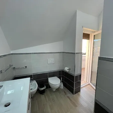 Apartment A Pochi Passi Dalla Piazza- Vista Mare *