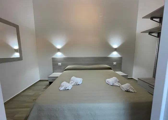 A Pochi Passi Dalla Piazza- Vista Mare Apartman