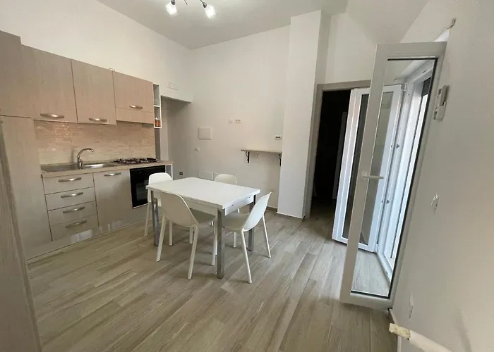 A Pochi Passi Dalla Piazza- Vista Mare Apartman