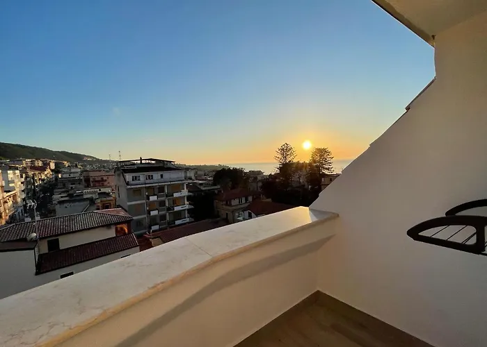 A Pochi Passi Dalla Piazza- Vista Mare