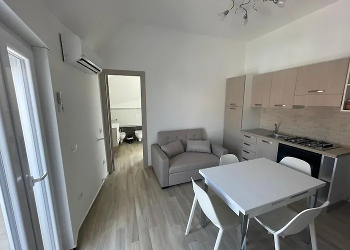 Apartamento A Pochi Passi Dalla Piazza- Vista Mare *